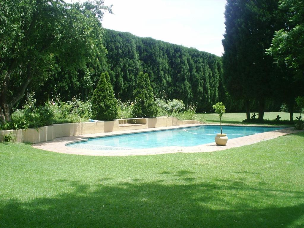 Chartwell Castle & Guest House Exterior photo