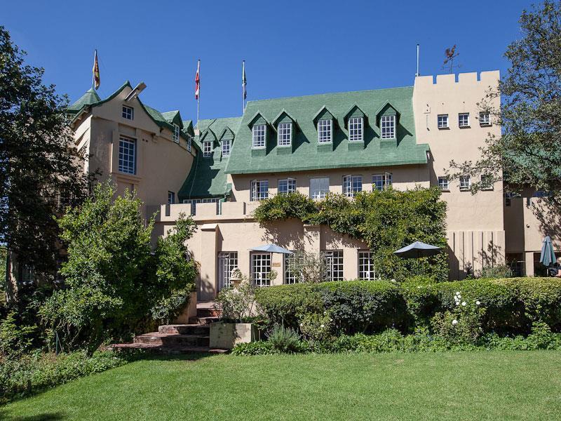 Chartwell Castle & Guest House Exterior photo